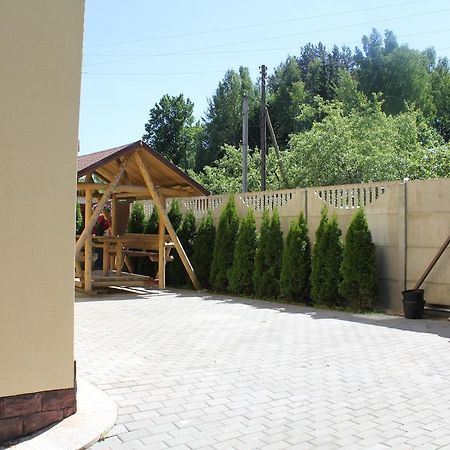 Raubichi Hotel Buitenkant foto
