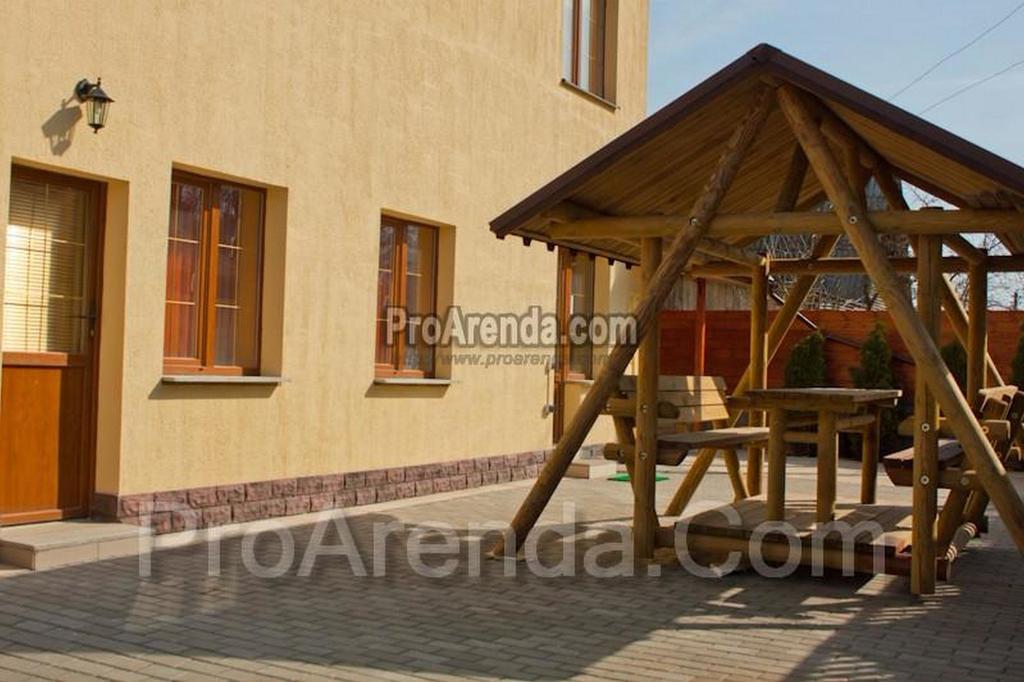 Raubichi Hotel Buitenkant foto