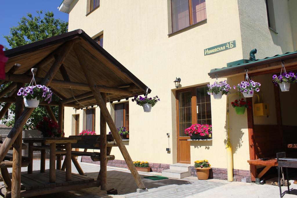 Raubichi Hotel Buitenkant foto